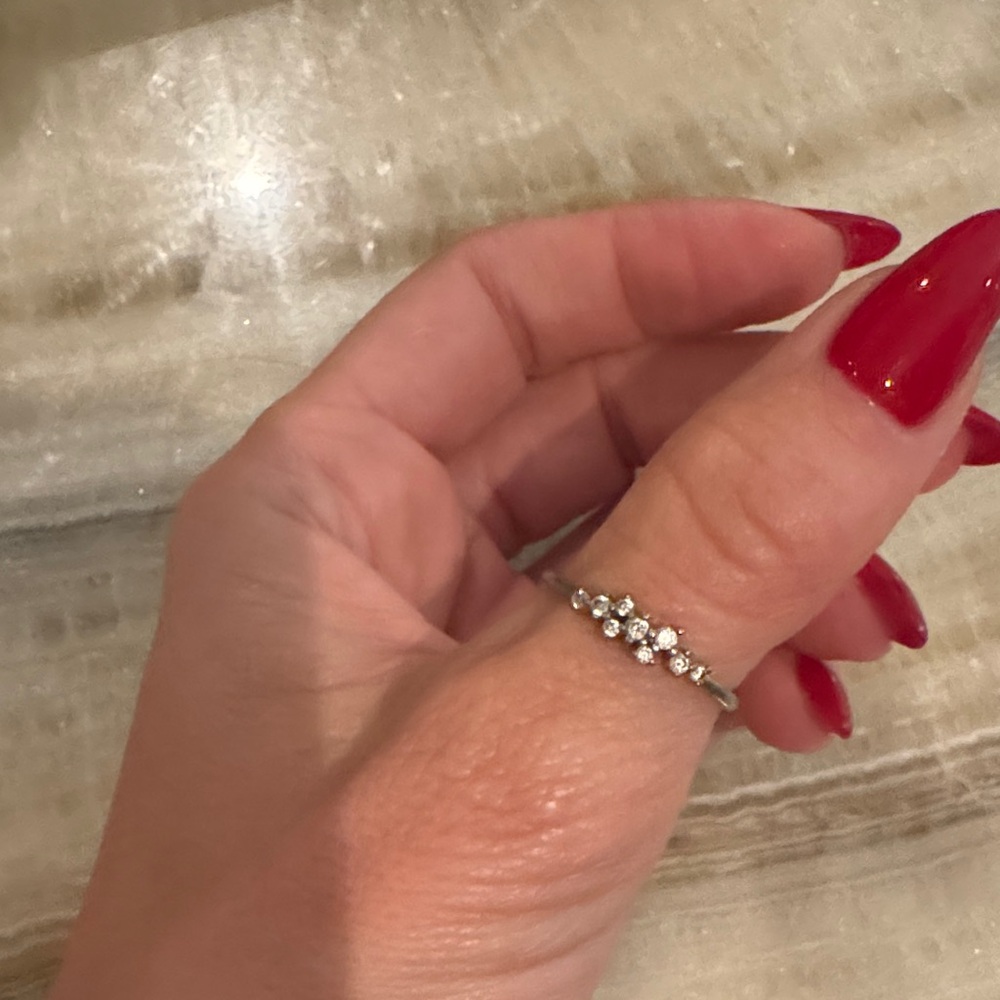 Elegant Silver Women's Ring